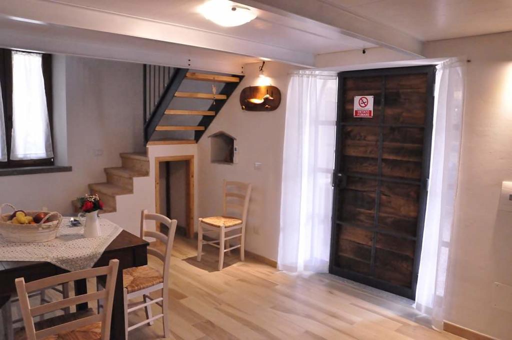 B&B Sole Mio เวลเลตริ ภายนอก รูปภาพ