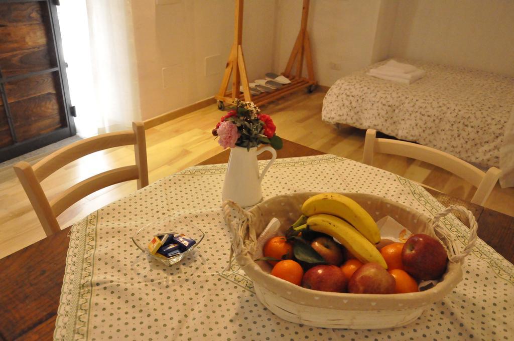 B&B Sole Mio เวลเลตริ ภายนอก รูปภาพ